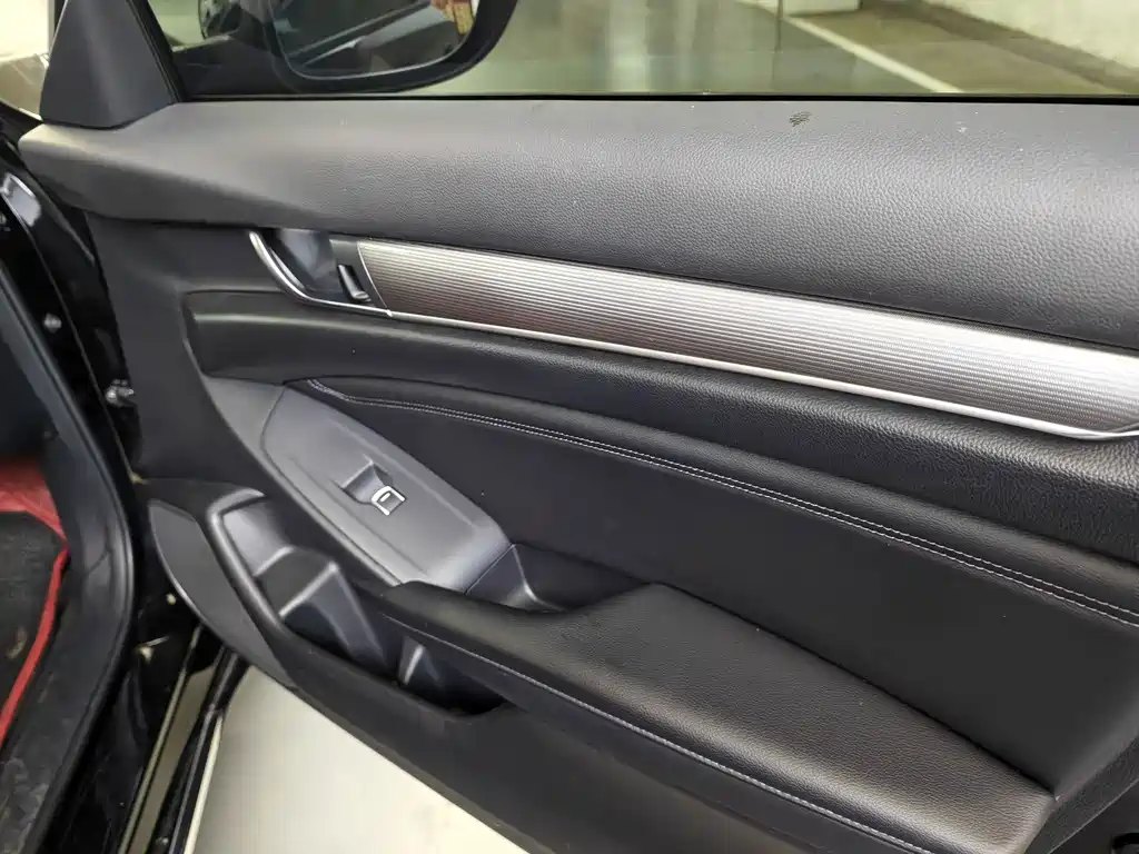 Honda Accord — фото 5