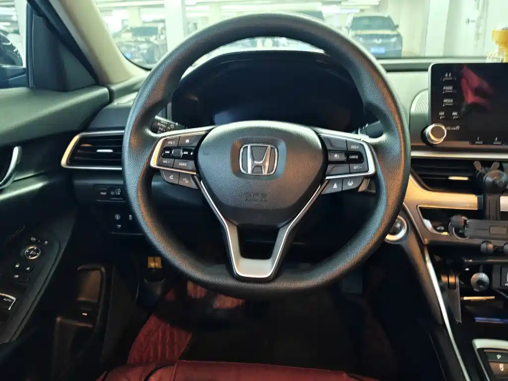 Honda Accord — фото 7