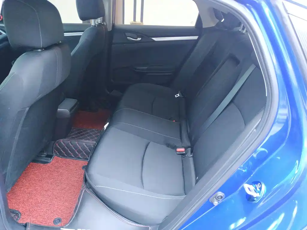 Honda Civic — фото 17