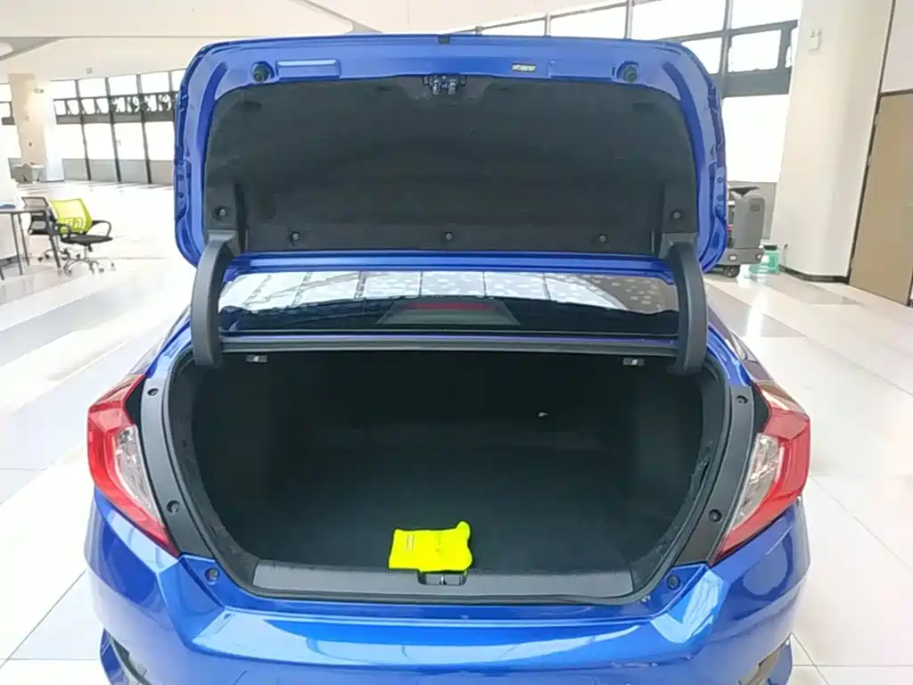 Honda Civic — фото 19