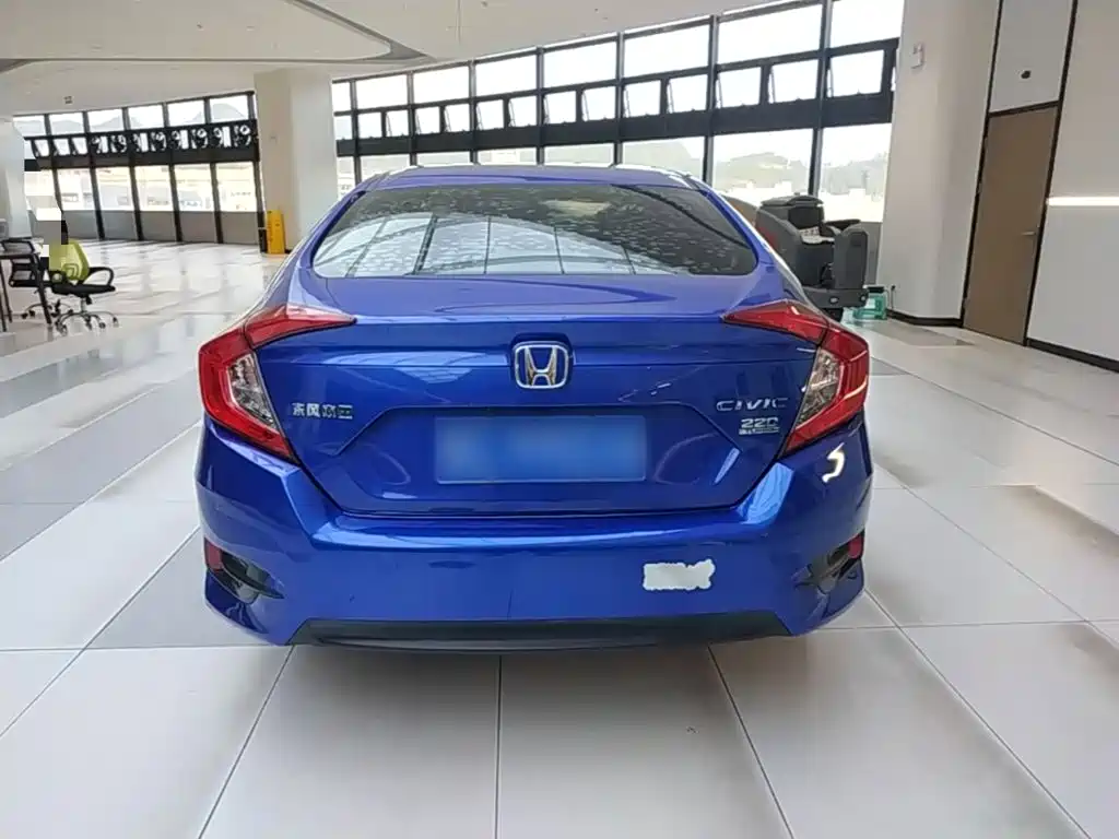 Honda Civic — фото 6