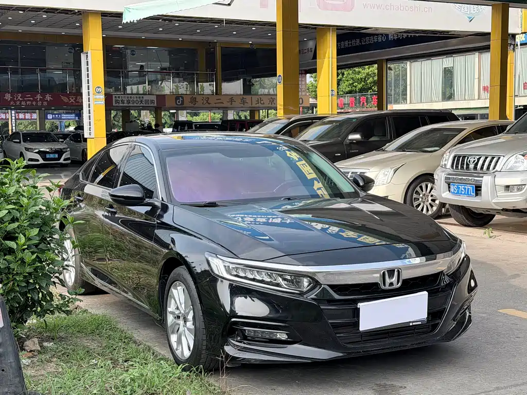 Honda Accord — фото 3