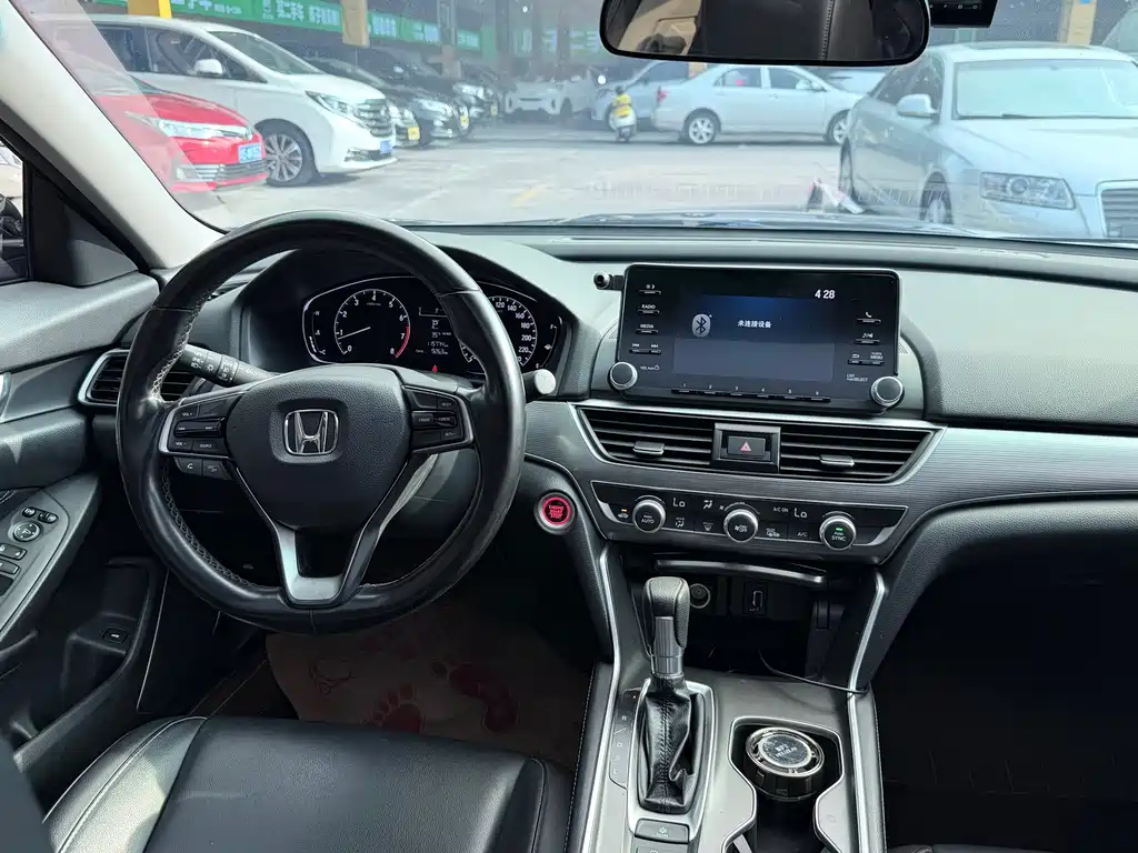 Honda Accord — фото 5