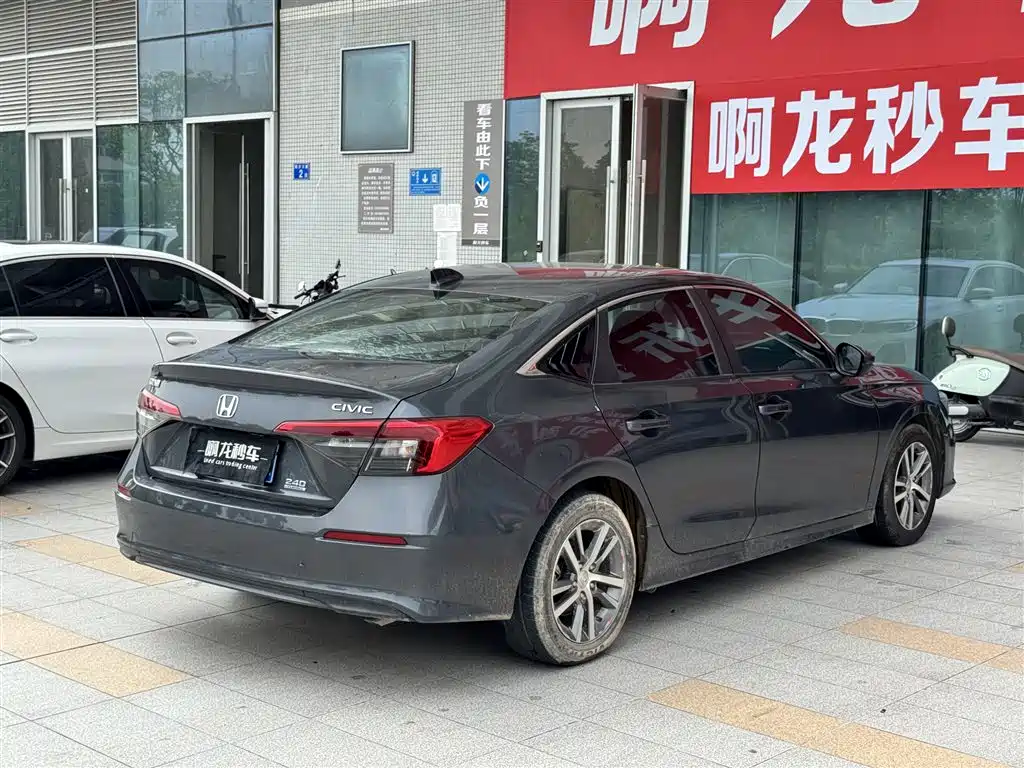 Honda Civic — фото 9
