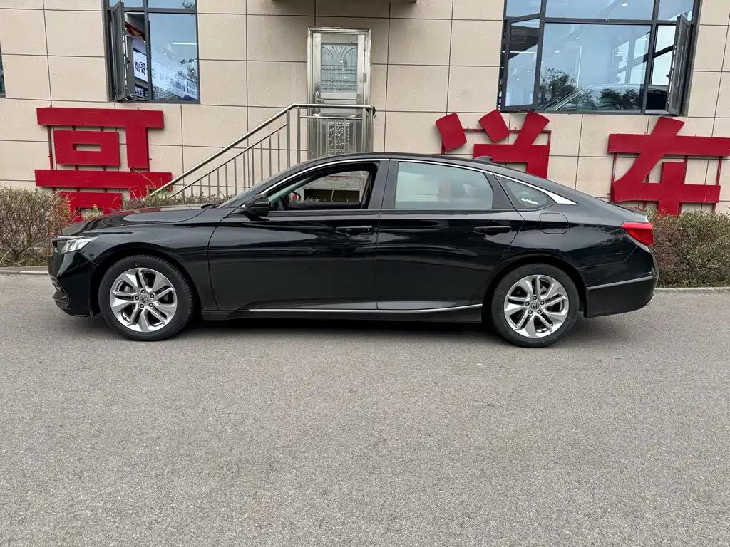 Honda Accord — фото 5