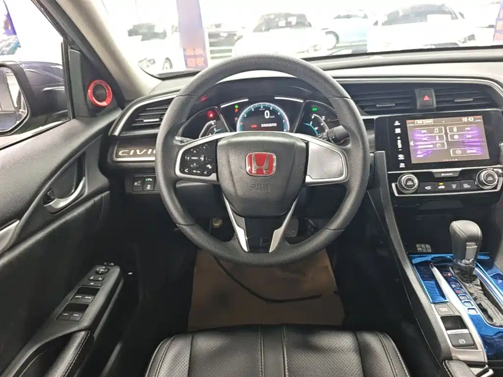 Honda Civic — фото 11