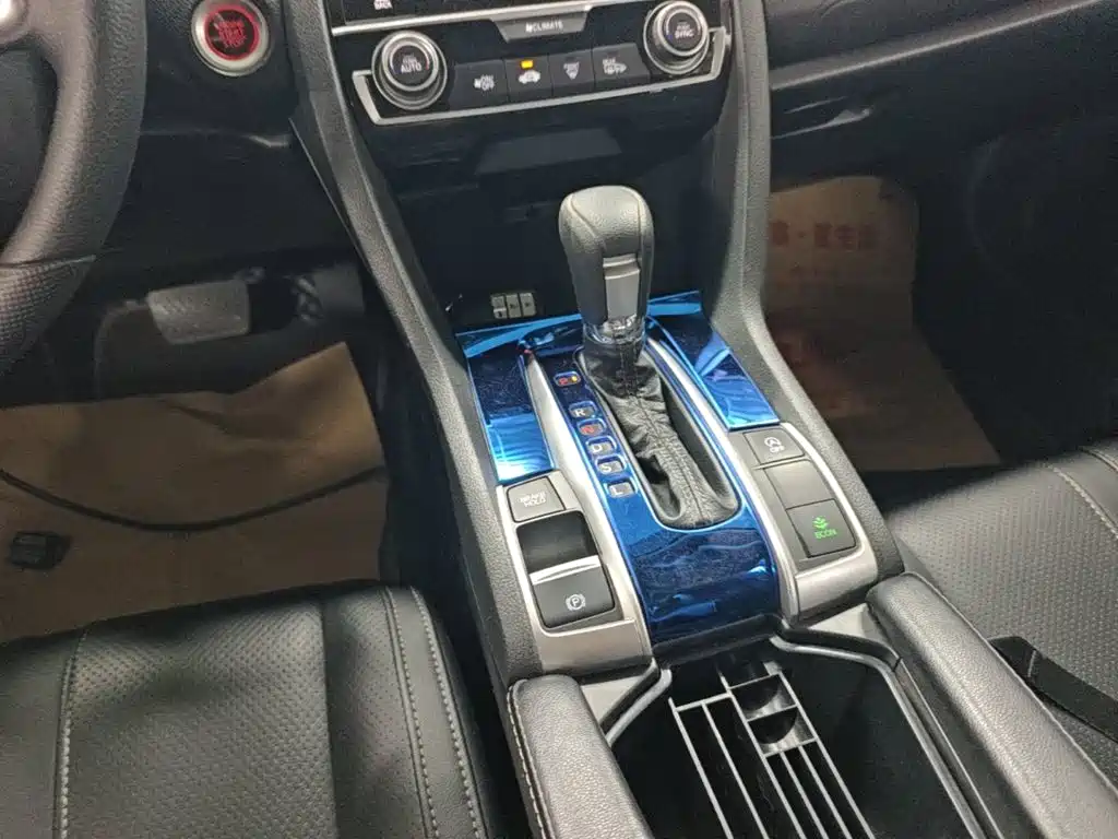 Honda Civic — фото 14