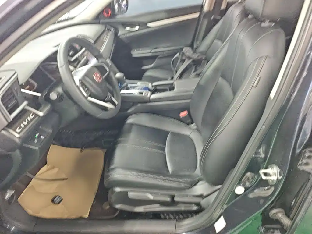 Honda Civic — фото 15