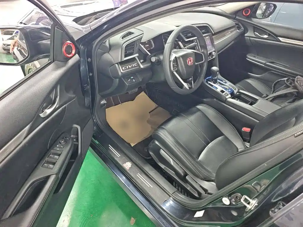 Honda Civic — фото 16