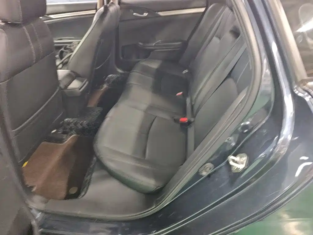 Honda Civic — фото 17
