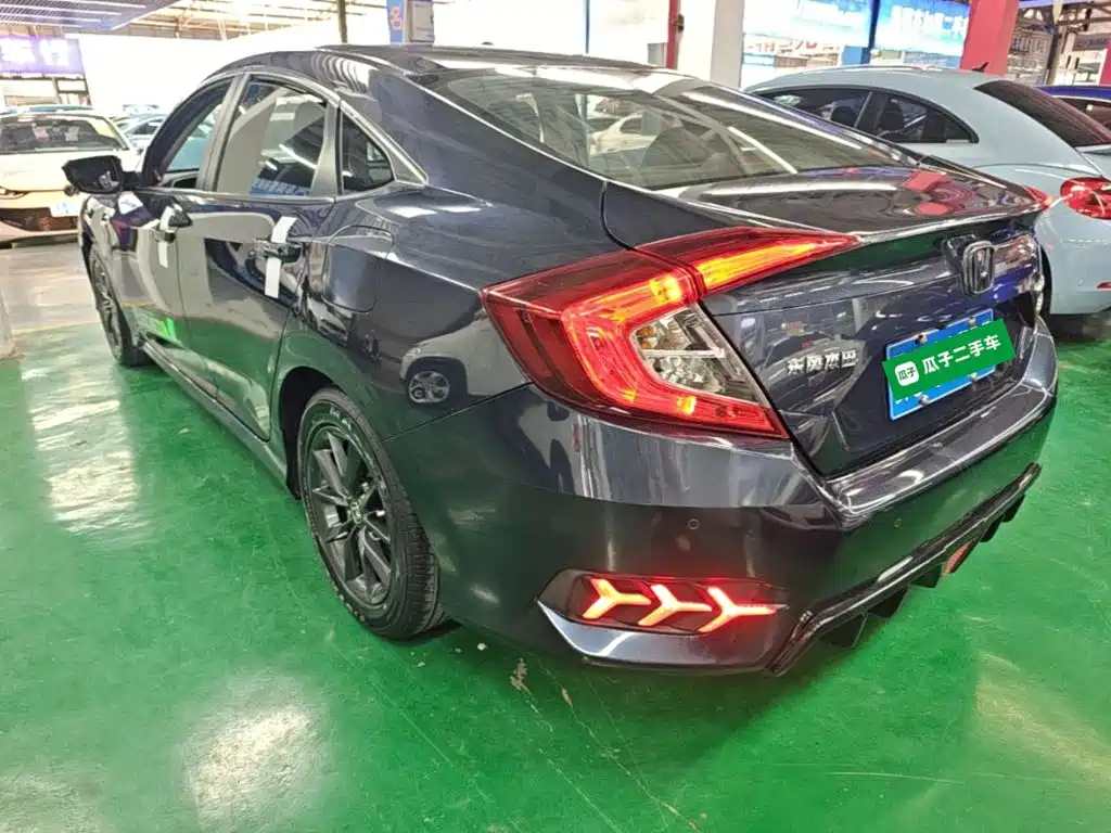 Honda Civic — фото 5