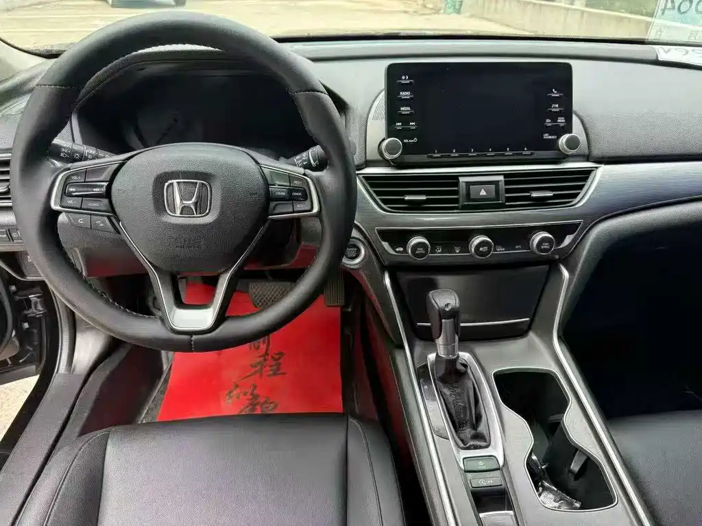 Honda Accord — фото 5