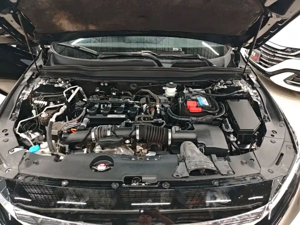 Honda Accord — фото 20