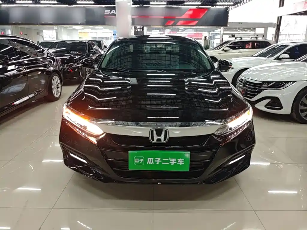 Honda Accord — фото 3