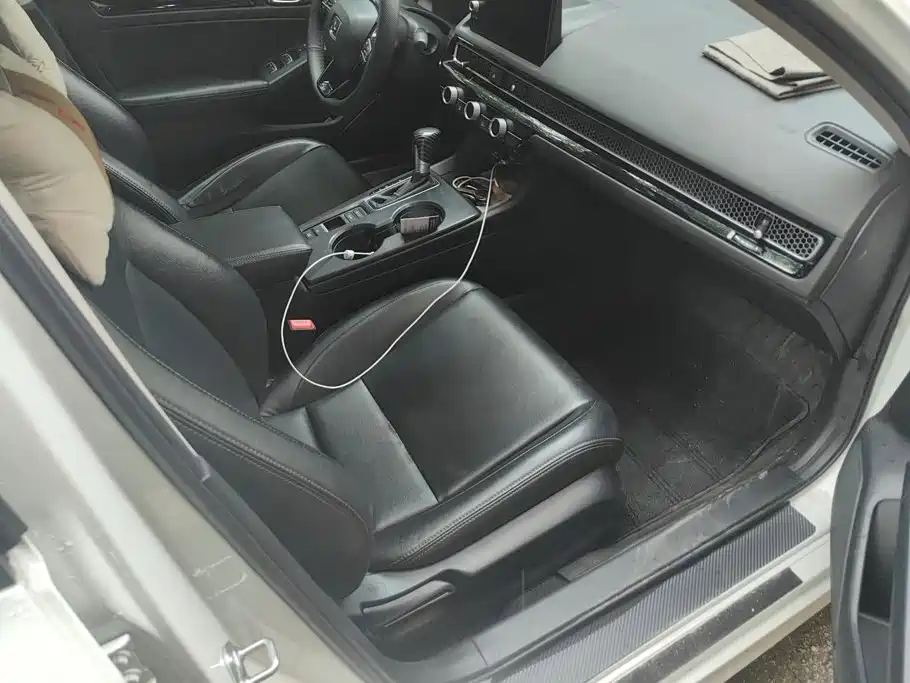 Honda Civic — фото 8