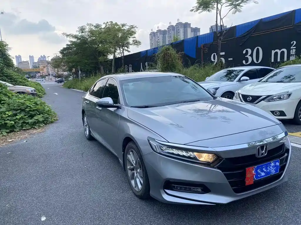 Honda Accord — фото 2
