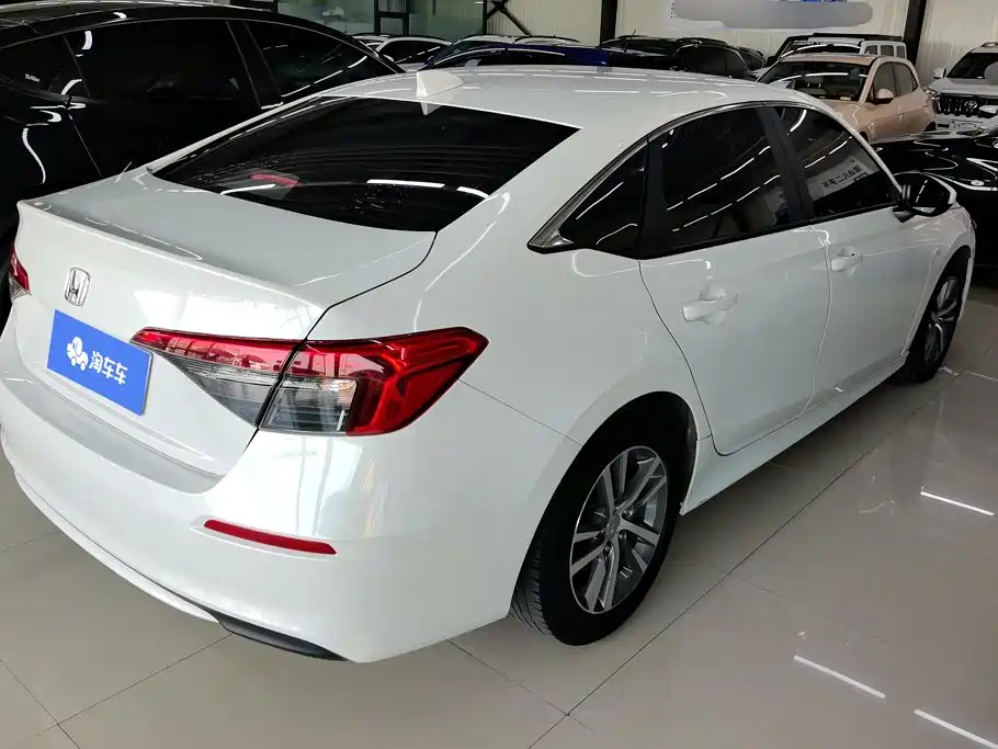Honda Civic — фото 3