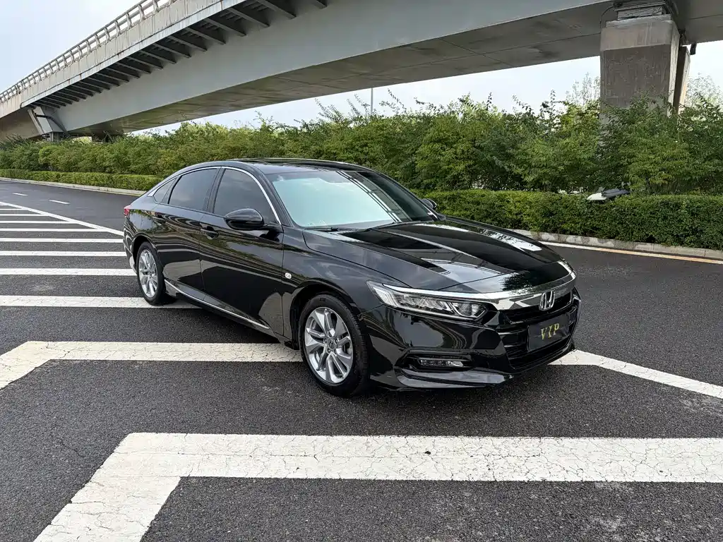 Honda Accord — фото 3