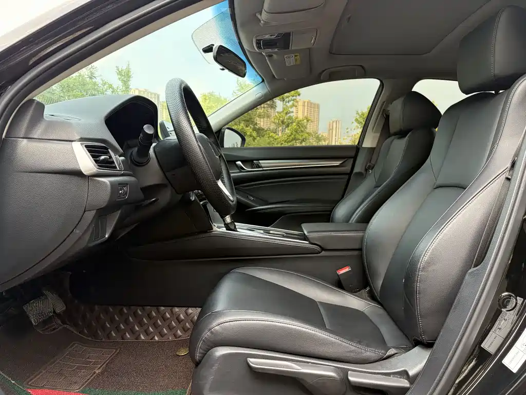 Honda Accord — фото 4