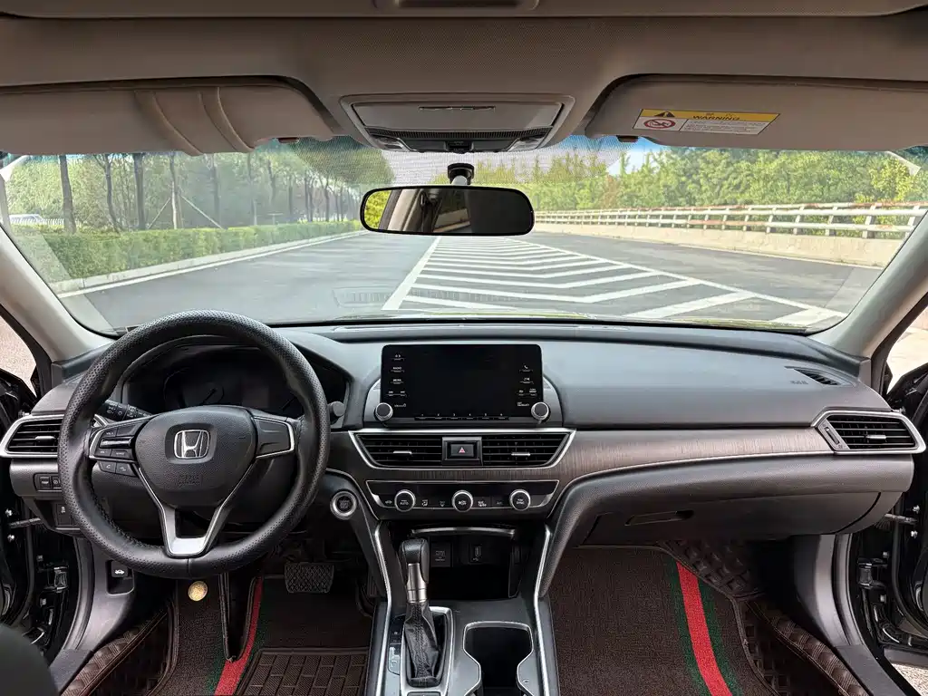 Honda Accord — фото 6