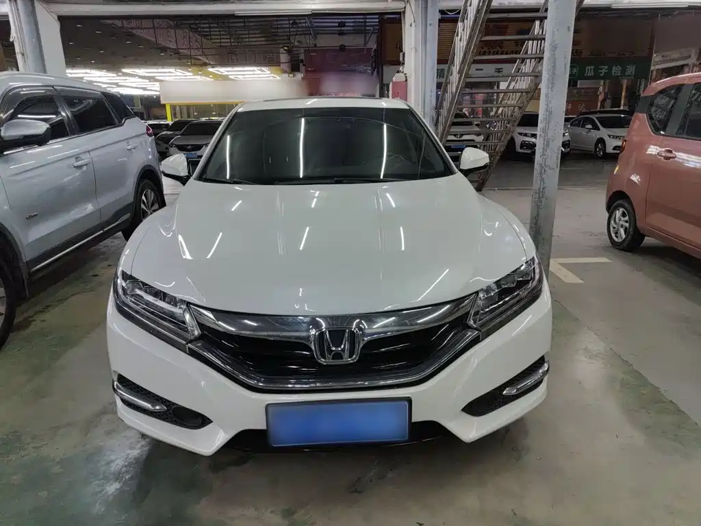 Honda Spirior — фото 3
