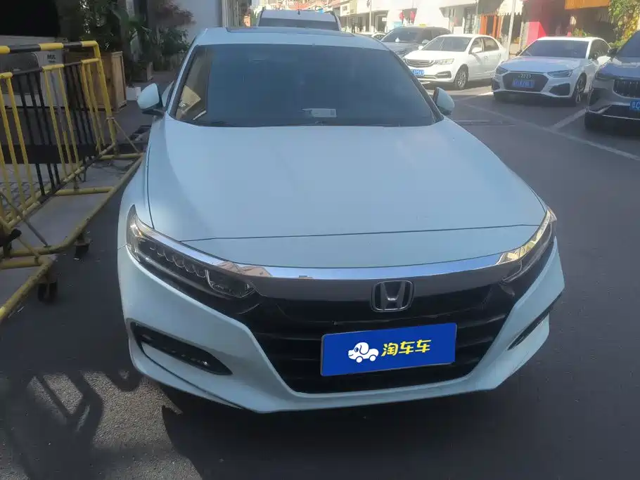 Honda Accord — фото 2