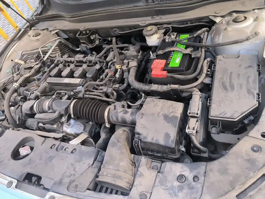 Honda Accord — фото 10