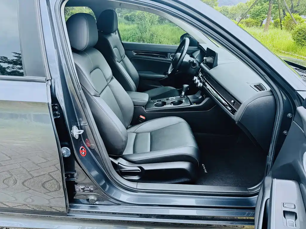 Honda Civic — фото 11