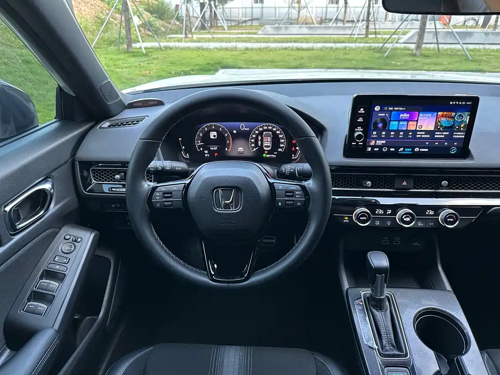 Honda Civic — фото 10