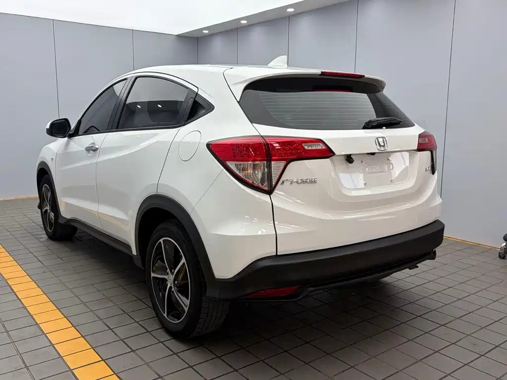 Honda Vezel — фото 4