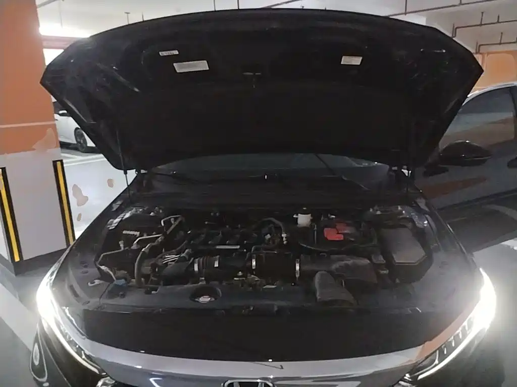 Honda Accord — фото 20
