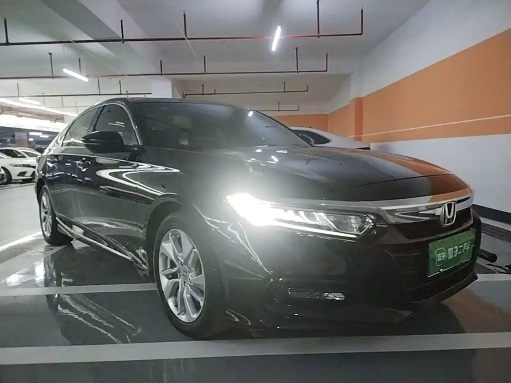 Honda Accord — фото 4