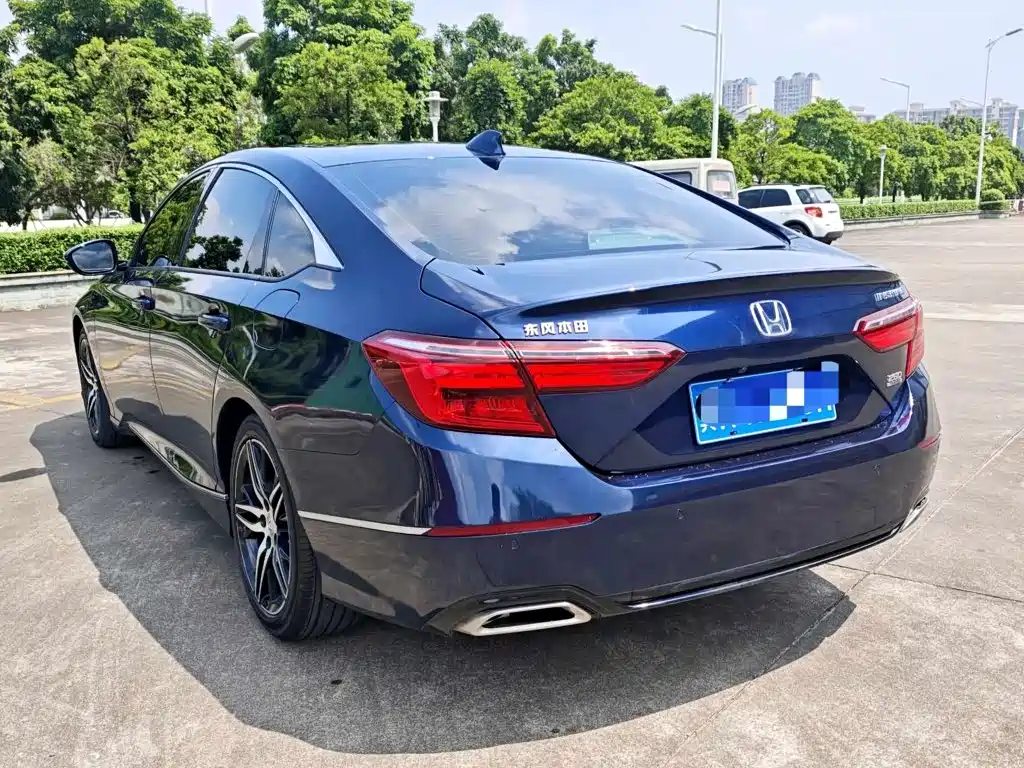 Honda Inspire — фото 4