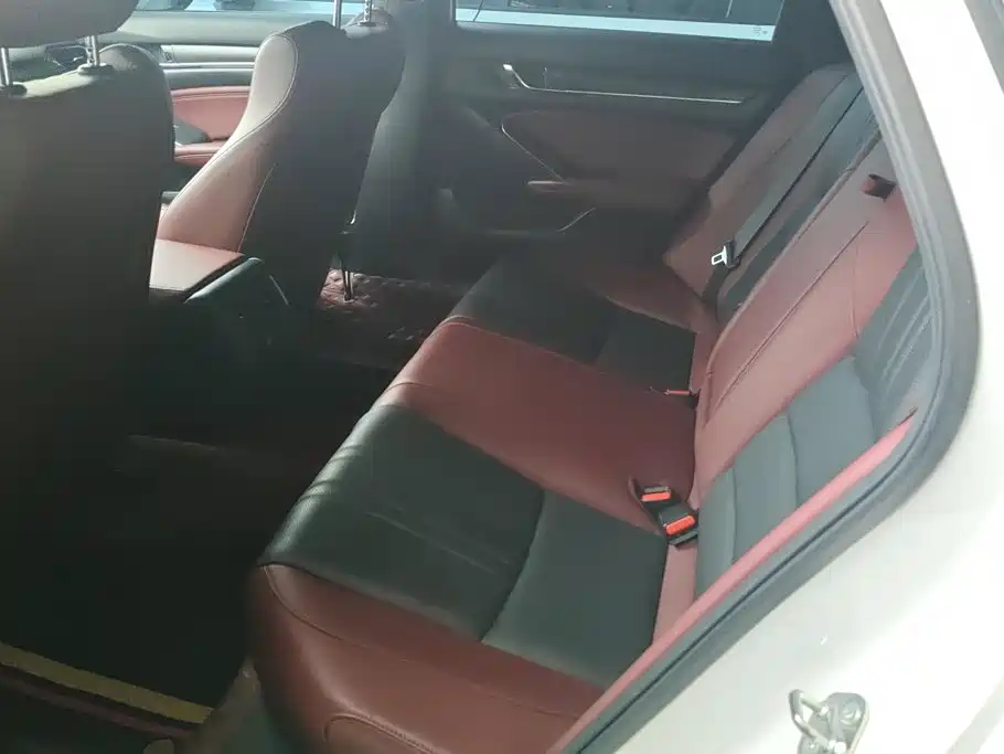 Honda Inspire — фото 11