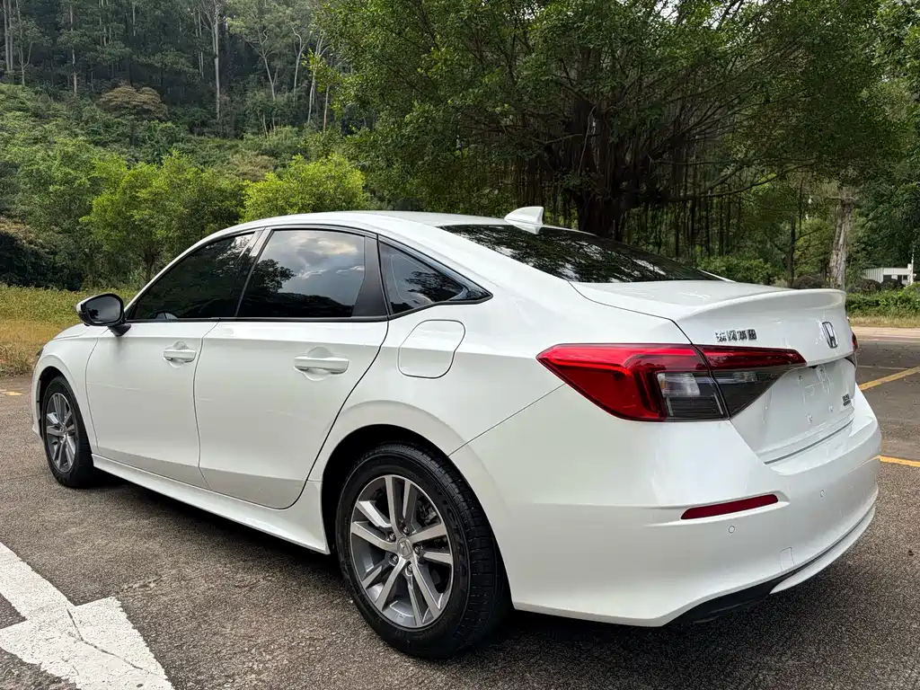 Honda Civic — фото 7