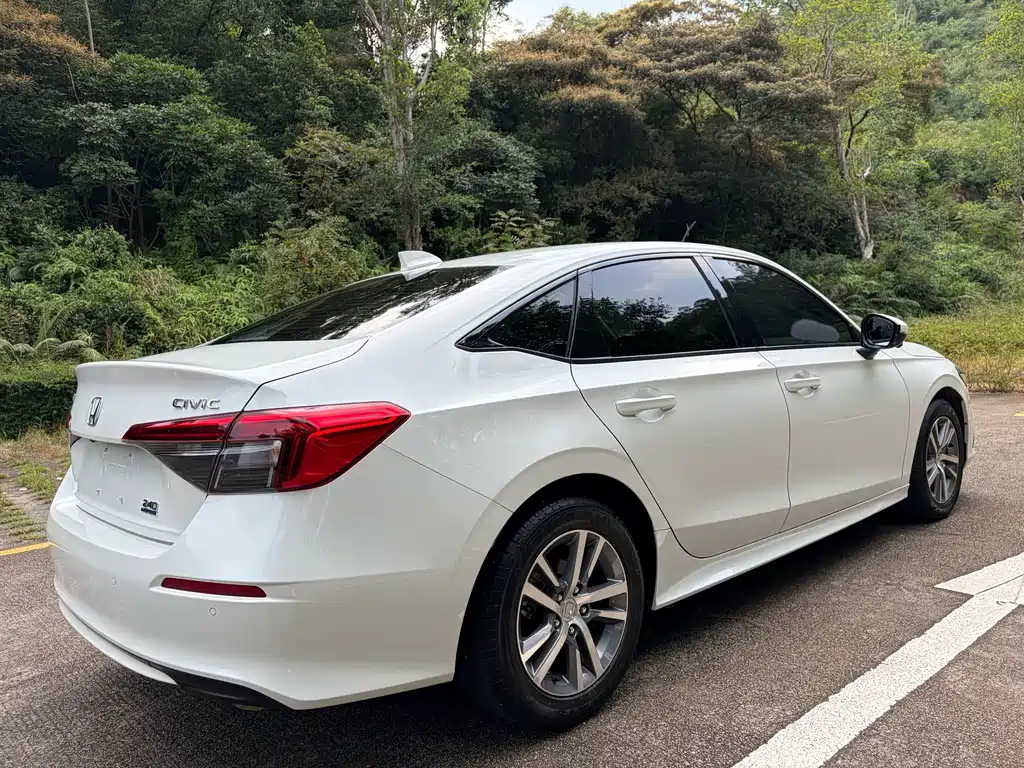 Honda Civic — фото 9