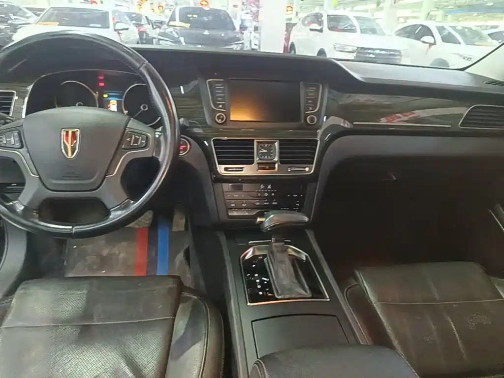 Hongqi Hongqi H7 — фото 9