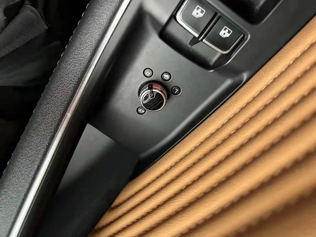 Hongqi Hongqi HS5 — фото 14