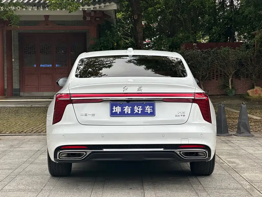 Hongqi Hongqi H5 — фото 5