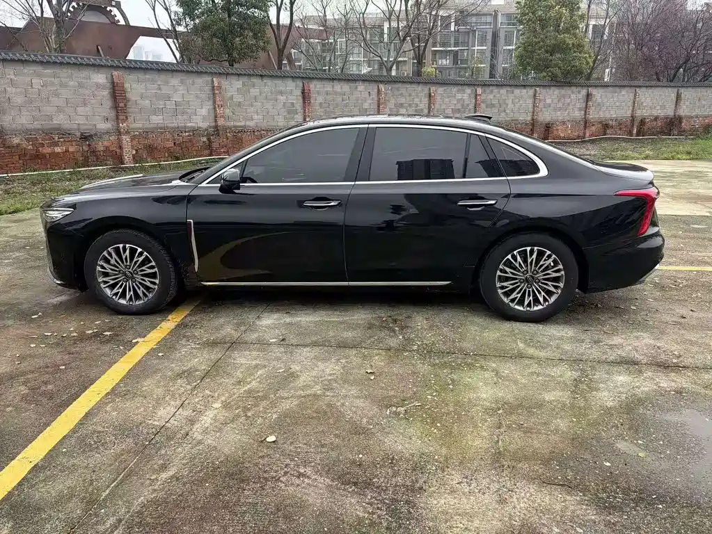 Hongqi Hongqi H5 — фото 10