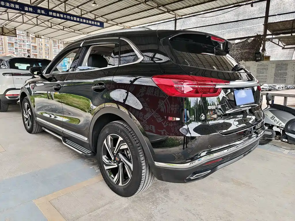 Hongqi Hongqi HS5 — фото 15