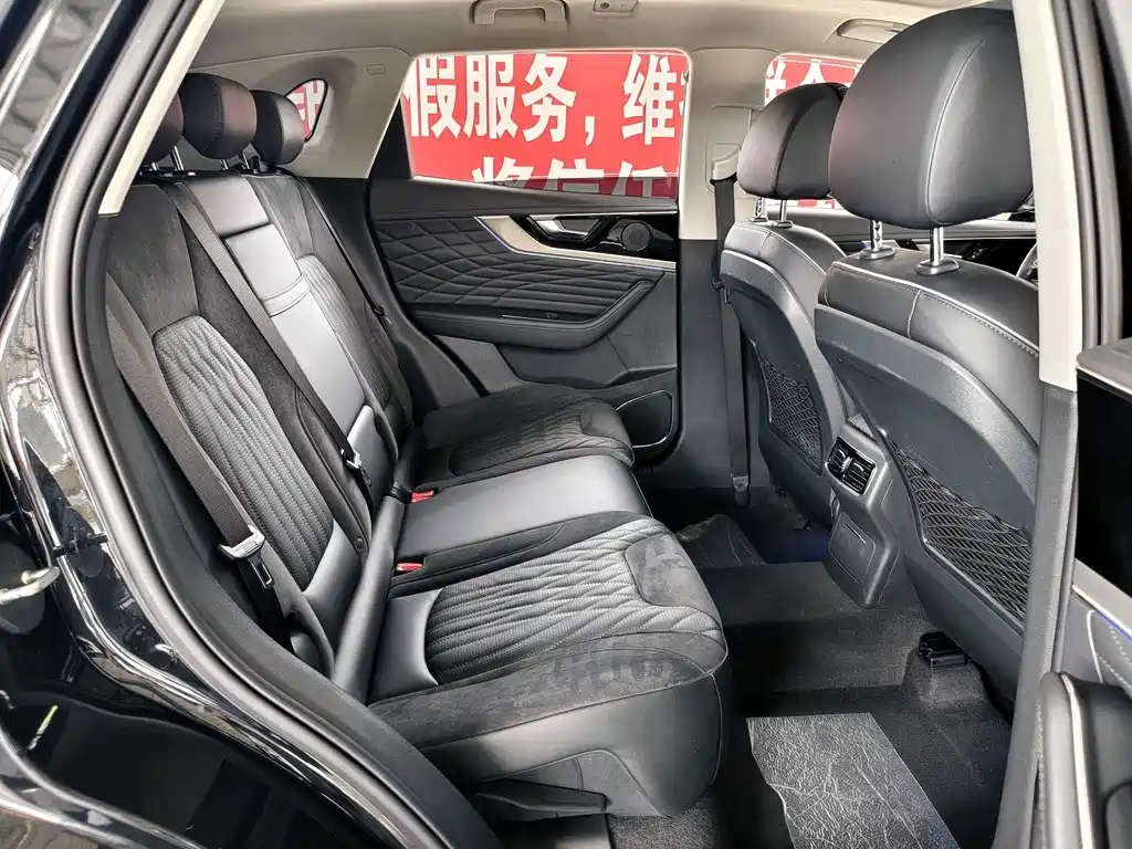 Hongqi Hongqi HS5 — фото 9