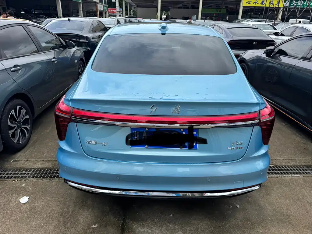Hongqi Hongqi H5 — фото 15