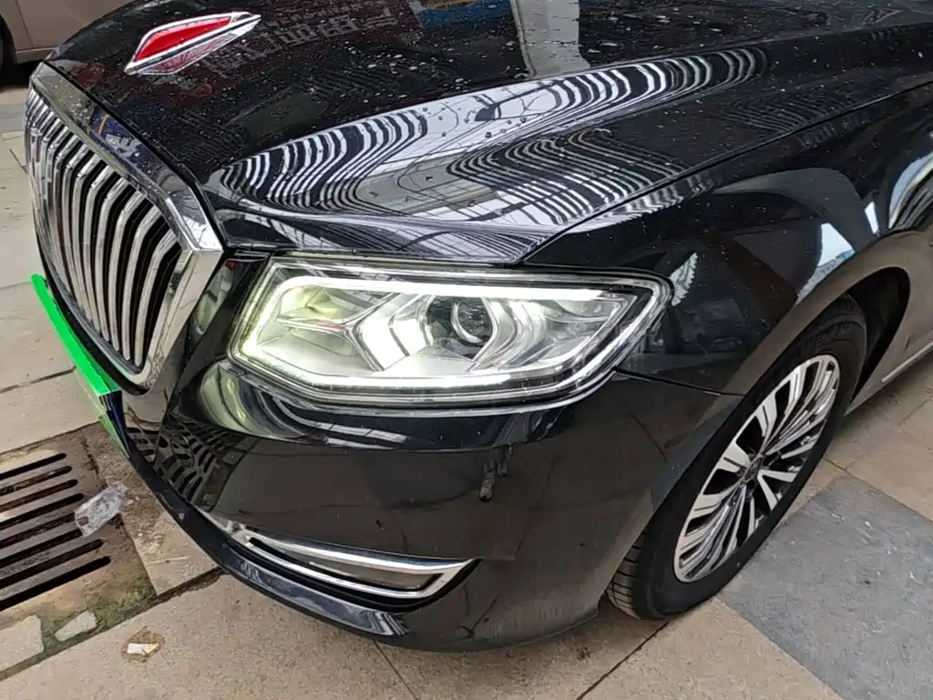 Hongqi Hongqi H7 — фото 18
