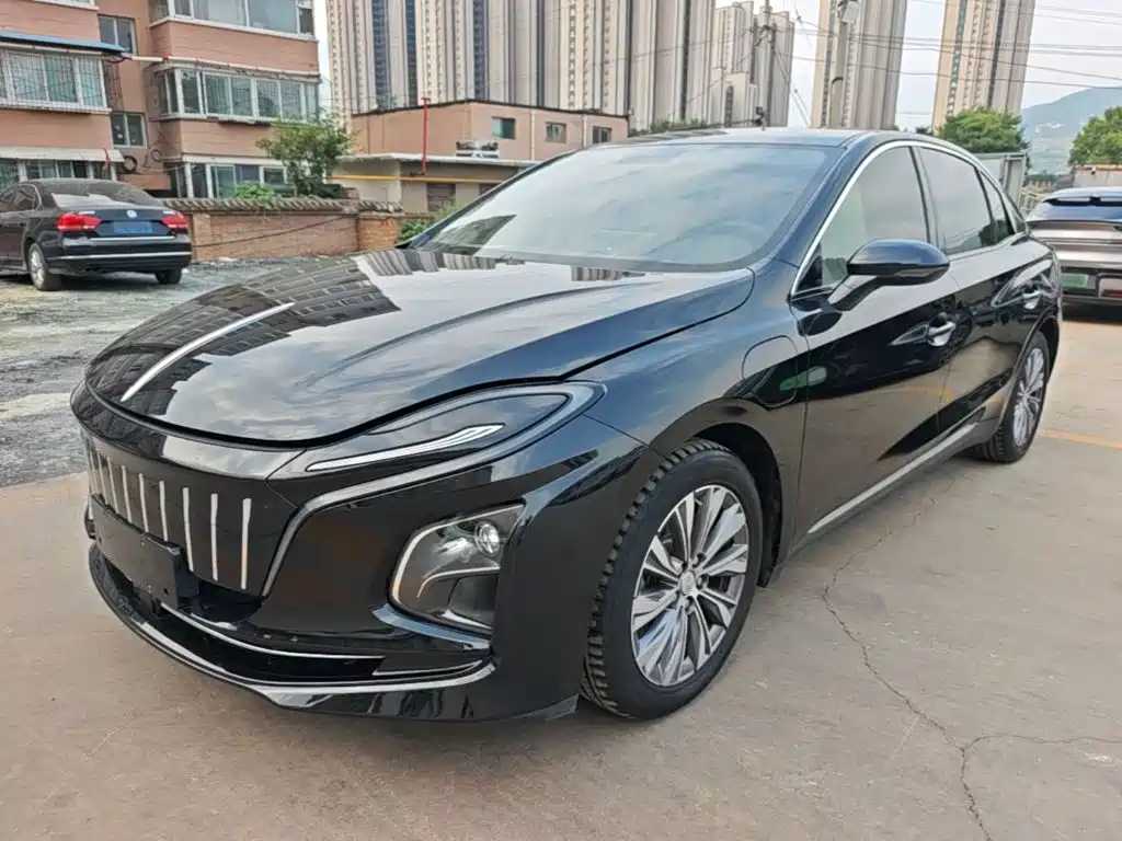 Hongqi Hongqi E-QM5 — фото 2