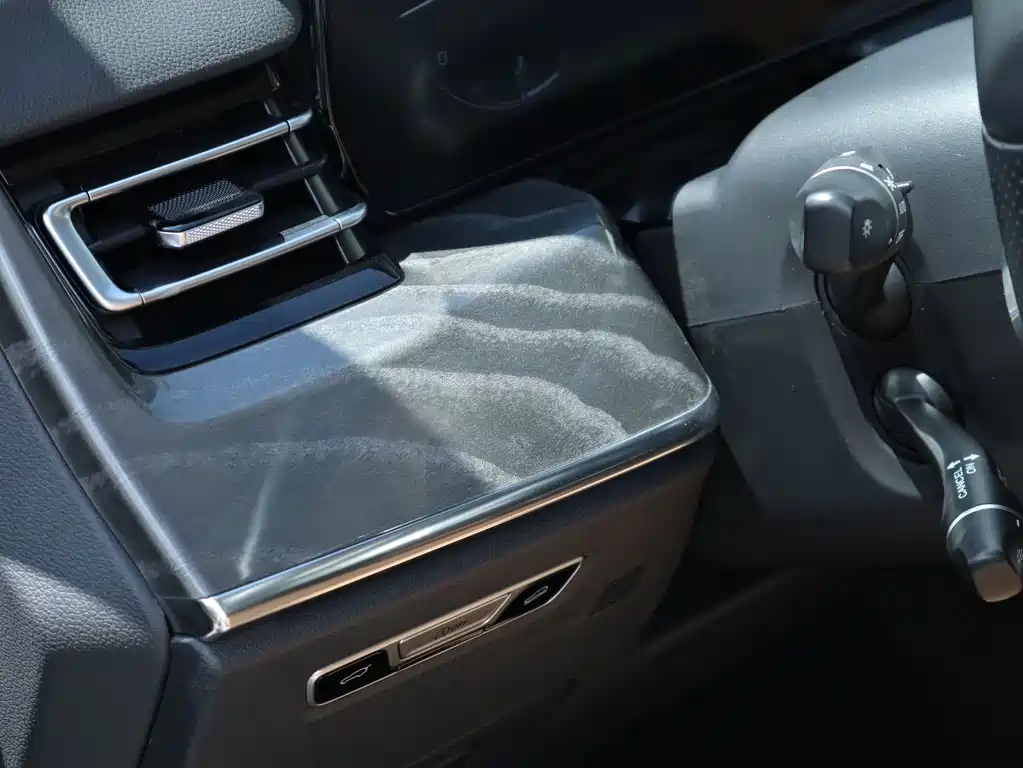 Hongqi Hongqi HS5 — фото 35