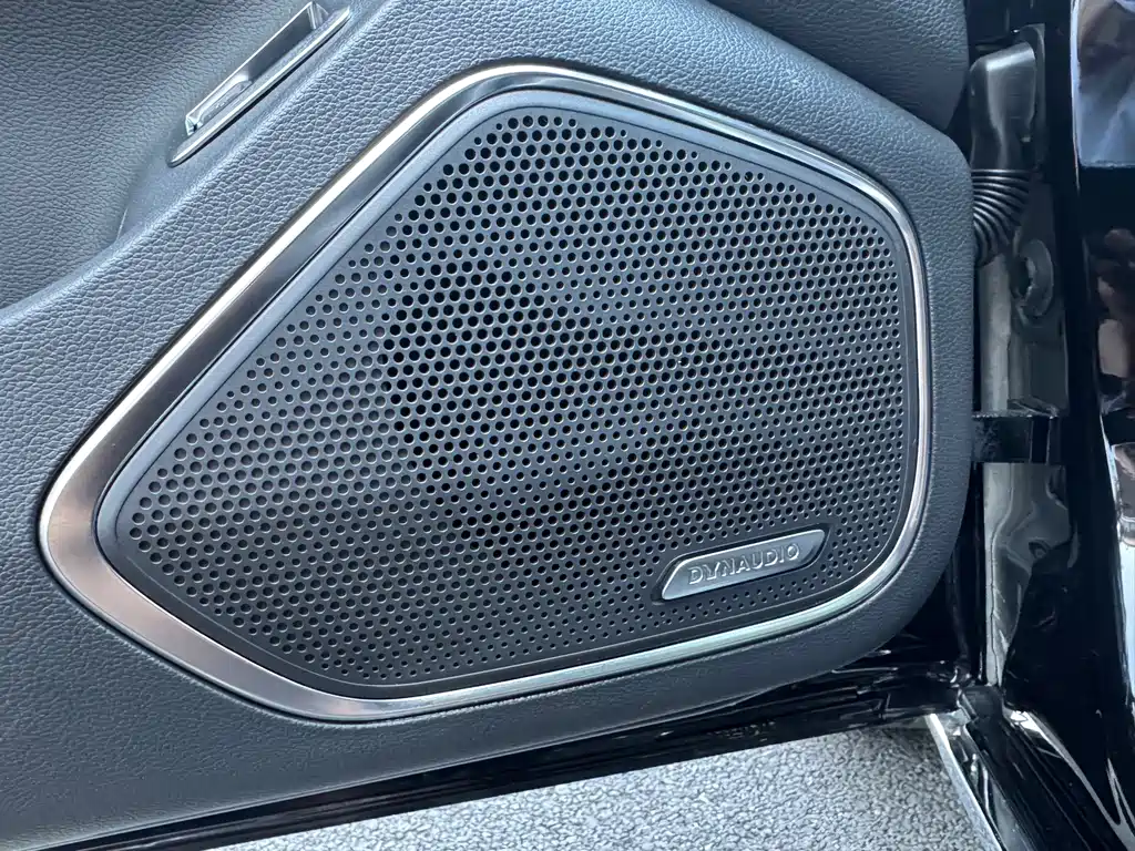 Hongqi Hongqi H5 — фото 17
