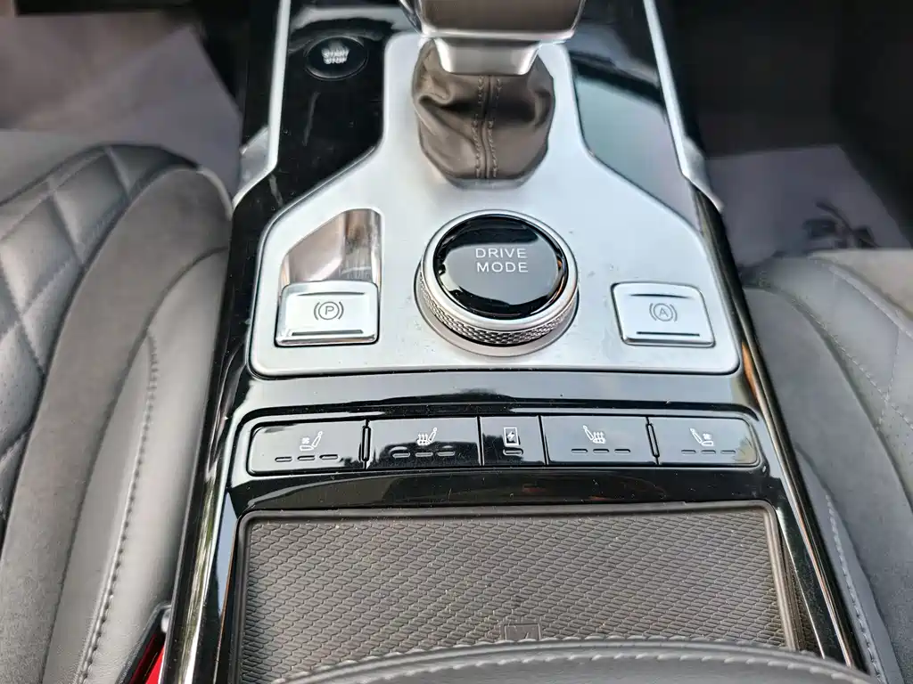 Hongqi Hongqi HS5 — фото 15