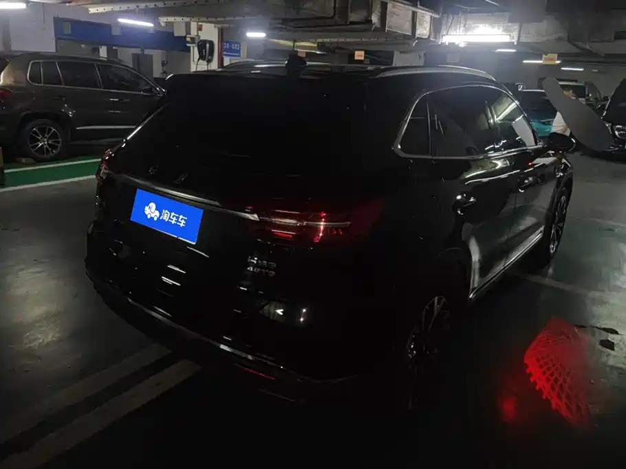 Hongqi Hongqi HS5 — фото 3