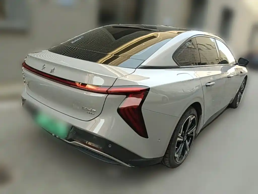 Hongqi Hongqi EH7 — фото 10